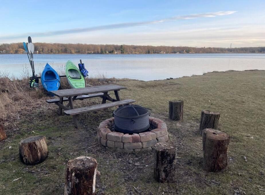 Hideaway - Lakehouse/Spa/Dock/ Pocono Summit Exterior photo